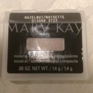 Mary Kay Hazelnut Eye Shadow